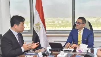 وزير الاستثمار يلتقي الرئيس التنفيذي لشركة سامسونج - مصر لمناقشة مشروعات التوسع في السوق المصري