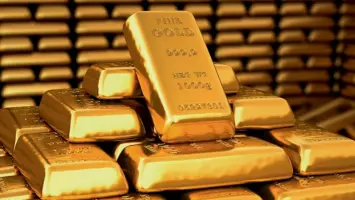 سعر الذهب يسجل قفزة تاريخية جديدة ليصل إلى 3148 دولاراً للأونصة