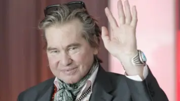 Val Kilmer Passes Away: The End of a Hollywood Icon
