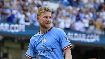 كيفن دي بروين ينهي مسيرته مع مانشستر سيتي بعد 10 سنوات من التألق