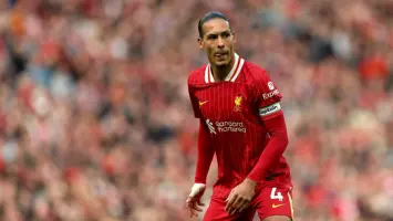فيرجيل فان دايك يعلن عن تقدم في محادثات تجديد عقده مع ليفربول