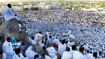 ضبط مصري يحاول إيصال 22 مخالفًا لأنظمة الحج إلى مكة