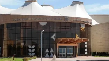 تحقيق في وفاة راكبة كازاخستانية بمطار شرم الشيخ