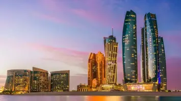 Abu Dhabi Unveils Ambitious 2050 Energy Strategy to Attract Investment