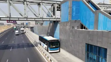 النقل توجه تعليمات هامة لسائقي المركبات حول الأتوبيس الترددي