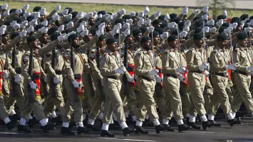 باكستان ترفع ميزانية الدفاع بنسبة 20% بعد توتر مع الهند