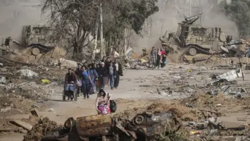 Dead and wounded in an Israeli attack on citizens waiting for relief aid in Gaza