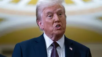 عاجل.. ترامب يعلن وقف إطلاق نار شامل بين إسرائيل وإيران