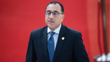 مدبولي يأمر بتكثيف فحوصات المخدرات لسائقي النقل بشكل مفاجئ