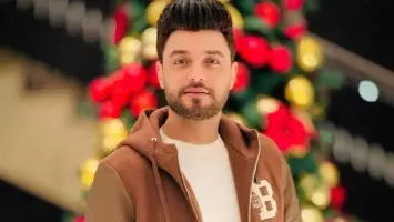 تأجيل دفن المطرب أحمد عامر واستدعاء الطب الشرعي لحقنة في اليد