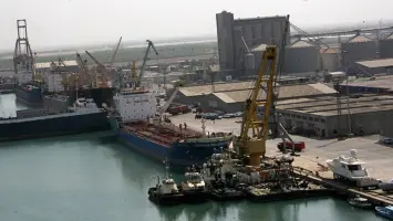 هيئة بريطانية: هجوم على سفينة غرب الحديدة باليمن