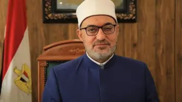 مفتي الجمهورية يواسي عائلات الضحايا في حريق رمسيس