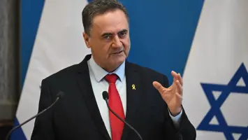 وزير دفاع إسرائيل: الرد على إيران سيكون حاسمًا إذا تعرضنا للتهديد