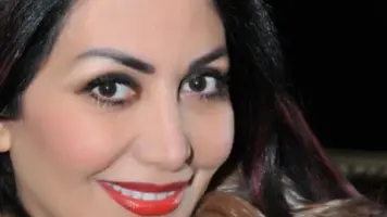 هند كامل تحصل على الماجستير من جامعة بغداد