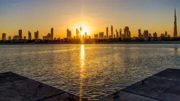 طقس الإمارات يوم السبت: صحو مع غيوم جزئية وأمطار محتملة