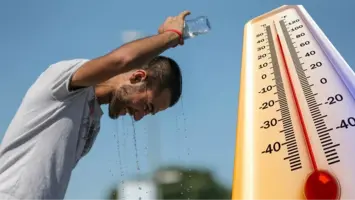 الأرصاد المصرية: الرياح تثير الغبار والحرارة ترتفع