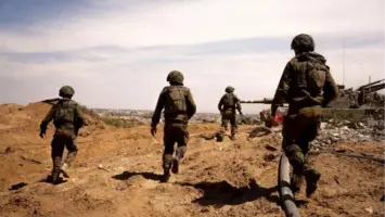 الإحتلال يهدد بتوغل أول في دير البلح وسط تصعيد توتر