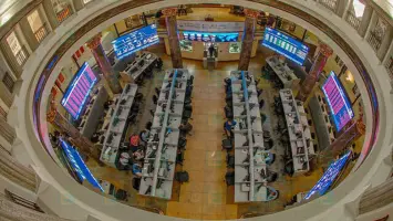 البورصة المصرية تفقد 13 مليار جنيه في نهاية تعاملات الثلاثاء