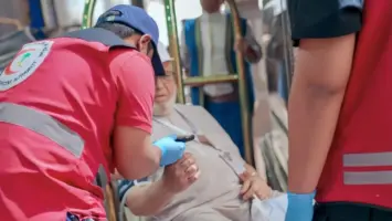 الهلال الأحمر يعزز جاهزيته بخطة إسعافية داخل الحرم المكي