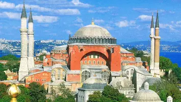 إحباط محاولة إشعال حريق في مسجد آيا صوفيا بإسطنبول