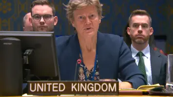 بريطانيا تطالب بفتح الممرات لتقديم الدعم الإنساني لغزة