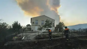 حريق مدمر يلتهم آلاف الهكتارات في جنوب فرنسا