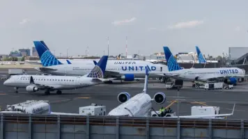 عطل تقني يوقف رحلات يونايتد إيرلاينز في أمريكا