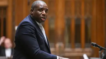 وزير خارجية بريطانيا يعبر عن قلقه إزاء تطورات الأوضاع في غزة