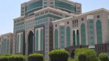 وزارة الشؤون الإسلامية تقدم دليلًا تعريفيًا لمسابقة الملك عبدالعزيز للقرآن