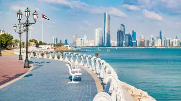 الطقس في الإمارات اليوم الثلاثاء 12 أغسطس 2025: حرارة شديدة ورياح نشطة