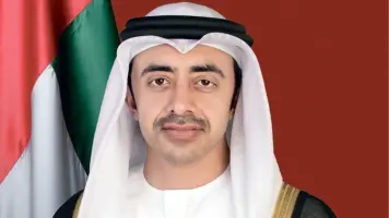 وزير خارجية الإمارات يقدم تعازيه في ضحايا تحطم مروحية غانية