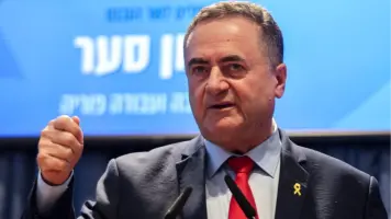 تهديد وزير الدفاع الإسرائيلي لخامنئي بعملية اغتيال