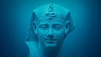 وزارة السياحة تعلن عن الفائزين في مسابقة تصوير الآثار الغارقة