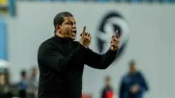 علاء عبد العال يعادل كفة المحلة أمام الأهلي في دوري نايل