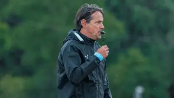 إنزاجي يستبعد الدوسري من تشكيلة الهلال