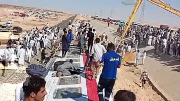 3 وفيات و94 مصابًا في حادث انقلاب قطار بمصر