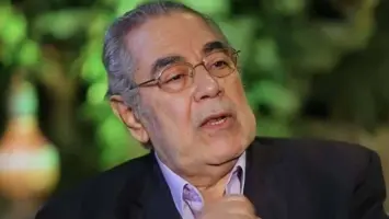 الفنان صبري عبد المنعم يطمئن جمهوره على حالته الصحية