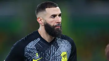 كريم بنزيمة يغيب عن مباراة الاتحاد والفتح بسبب الإصابة