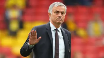 جوزيه مورينيو يعود لتدريب بنفيكا بعد غياب طويل