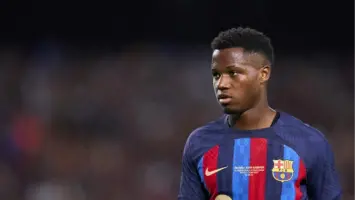 مواجهة حاسمة لأنسو فاتي ضد مانشستر سيتي في دوري الأبطال