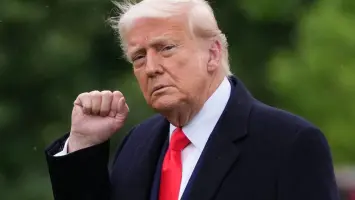 ترامب يطالب حماس بالالتزام بخطة السلام لتجنب تصعيد إسرائيلي