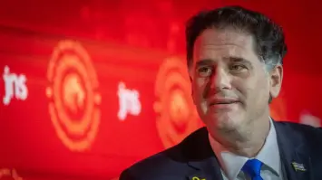 Israeli Delegation Pursues Hostage Talks in Egypt Amid Political Doubts