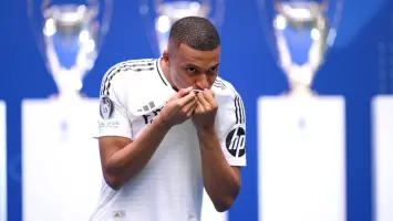 مبابي يكشف عن تفضيله بين مدريد وباريس من حيث الراحة