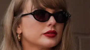 تايلور سويفت تعلن عن فيلم ومسلسل جديدين على "ديزني+"