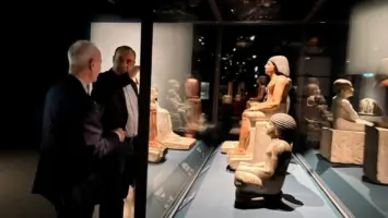 ازدحام إيطاليين في روما لاكتشاف كنوز مصر القديمة