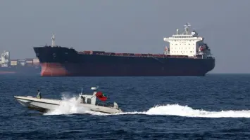احتجاز ناقلة نفط بالقرب من مضيق هرمز بواسطة قوات إيرانية