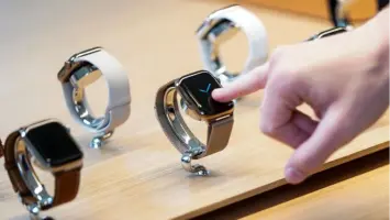 هيئة محلفين بكاليفورنيا تلزم أبل بدفع 634 مليون دولار لماسيمو في معركة براءات الساعات الذكية