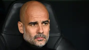 غوارديولا يعرف عن أسفه إزاء ما يجري في قطاع غزة