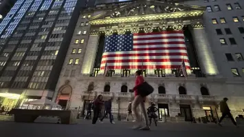 مخاوف في وول ستريت: تقييمات أسهم التكنولوجيا تتجاوز نمو الأرباح