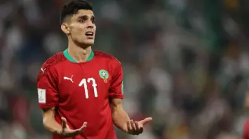 الأهلي يعلن تفاصيل إصابة أشرف بن شرقي في كأس العرب 2025 واحتمالية عودته من قطر